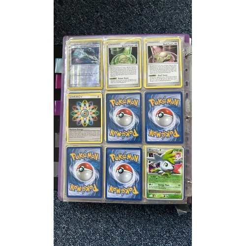 398 - Folder containing Pokemon card sets from Heart Gold & Soul Silver, Platinum Series. 1x complete set ... 