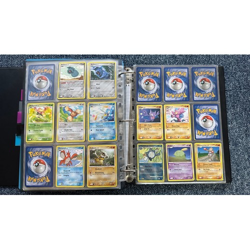 399 - Folder containing Diamond & Pearl series Pokemon cards. Near complete sets are Diamond & Pearl, Myst... 