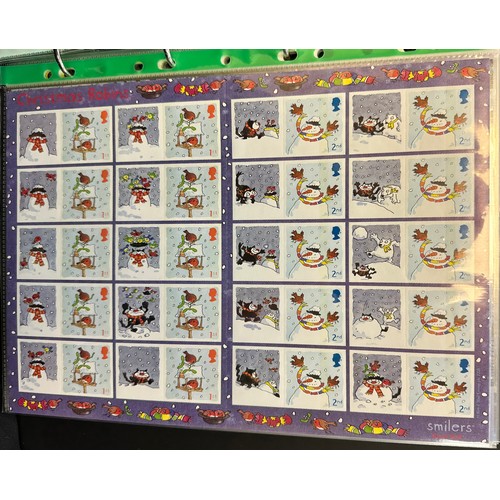 123 - Great Britain QEII Decimal UM Christmas Generic Label Sheets from 2000-2020. 42 sheets all different... 