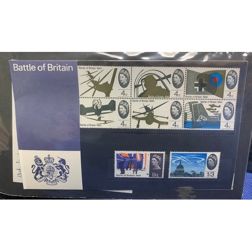 111 - Great Britain 1964-1970 collection of UM presentation packs in binder including Shakespeare Festival... 