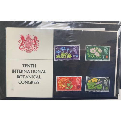 111 - Great Britain 1964-1970 collection of UM presentation packs in binder including Shakespeare Festival... 