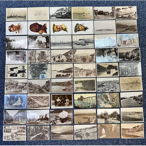 263 - A collection of postcards with souvenir sets (21), range of topographical and artist card (70) with ... 