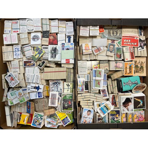 370 - Large accumulation of trade cards, mainly modern with some older, in two fruit trays, significant du... 