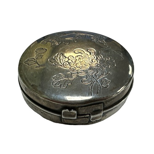 169 - Chinese silver, Wing Nam & Company, late 19th / early 20th Century silver export makeup compact with... 