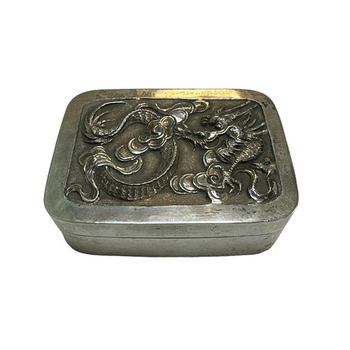 170 - Chinese silver, Woshing Shanghai, late 19th / early 20th Century silver decorated hinged pill box / ... 