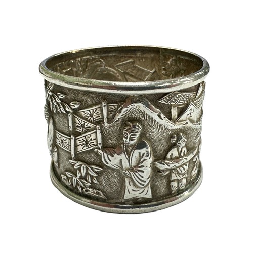 174 - Chinese silver, W. O & Co, Chinese silver, late 19th / early 20th Century silver napkin ring with de... 