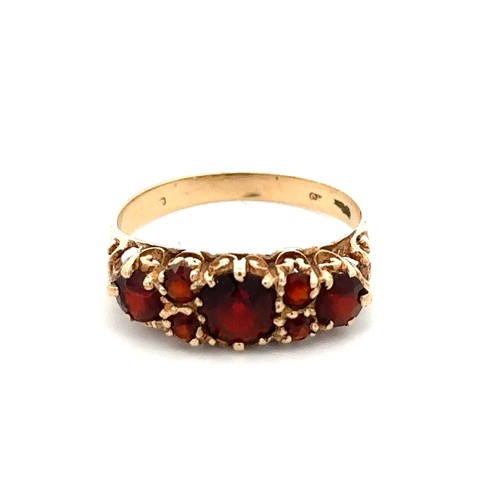 57 - A 9ct gold and garnet ring, size M. Weight 1.94g
Please see the buyer's terms and conditions for pur... 