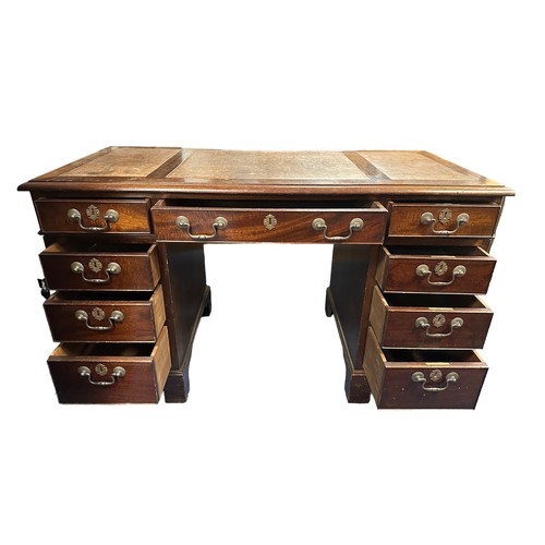 414 - Early 20th Century Georgian style pedestal desk. H73cm, W123cm, D60cm.