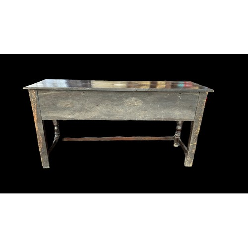 422 - Antique oak 3-drawer dresser base in the Jacobean style, W204cm, D77cm, H76cm.