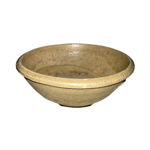 353 - Chinese Ming Dynasty Celadon glaze bowl, covered in a deep olive-green glaze. Kwangtung Province, Ch... 