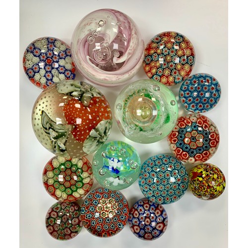 247 - 20th Century art glass paperweights, most assumed to be Murano, including Millefiori (9), interior d... 