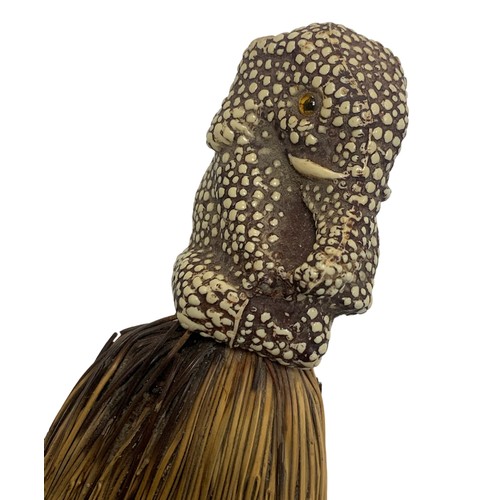 263A - Elephant headed crumb brush, elephant topper made of resin (or similar). Elephant height 5cm, overal... 