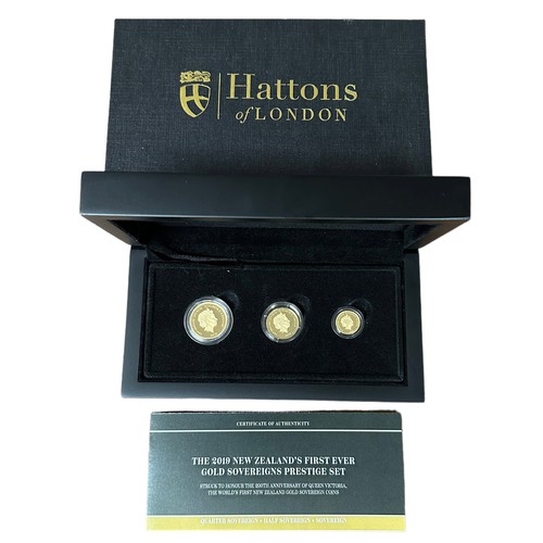 280 - 2019 New Zealand's First Ever Gold Sovereigns Prestige set of 3 (sovereign ($2), half sovereign ($1)... 