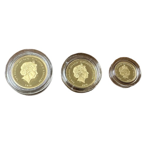 280 - 2019 New Zealand's First Ever Gold Sovereigns Prestige set of 3 (sovereign ($2), half sovereign ($1)... 