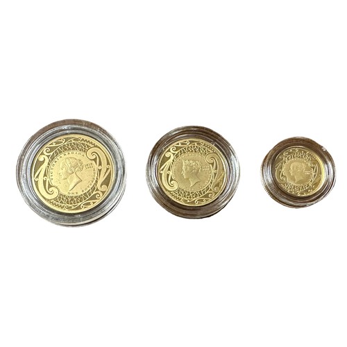 280 - 2019 New Zealand's First Ever Gold Sovereigns Prestige set of 3 (sovereign ($2), half sovereign ($1)... 