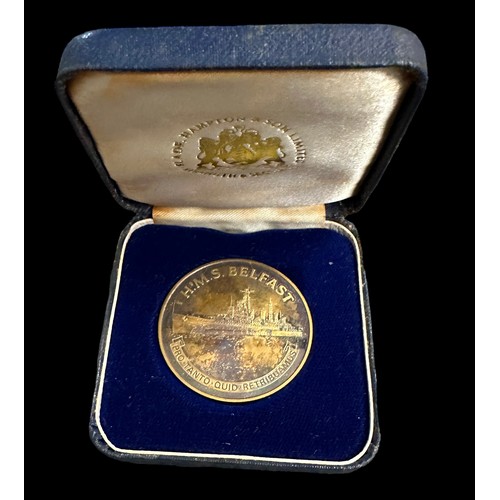 186 - Collection of commemorative medals with cased Cunard Queen Elizabeth final voyage silver and bronze ... 