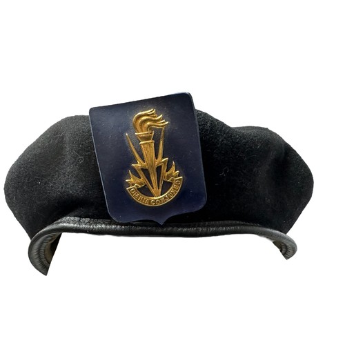 85 - Belgium, Black / Navy military beret with Omnia Conjungo cap badge to front. Marked to interior for ... 