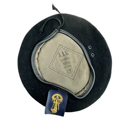 85 - Belgium, Black / Navy military beret with Omnia Conjungo cap badge to front. Marked to interior for ... 