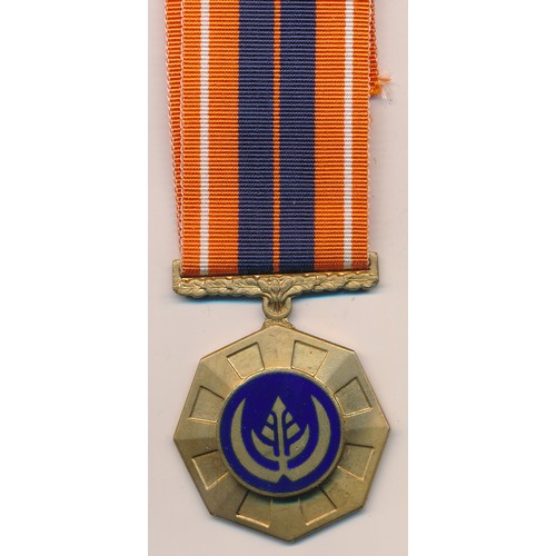44 - South Africa, Pro Patria South African Defence Force Medal awarded to 127017. With ribbon.