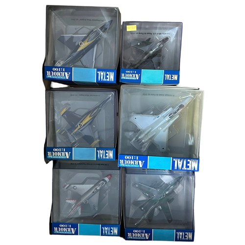 83 - Franklin Mint Armour aircraft 1/100 scale collection, Qty
28 including, F-4, F-15, F-18, USAF, Hawk,... 