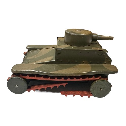 170 - Triang Minic Camouflaged Tank 20M Pre War Light Tank, generally excellent to good plus in good plus ... 