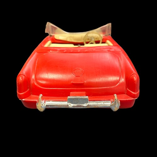 278 - Sindy 1960s MGB red convertible car, generally excellent except deformed plastic windscreen. Content... 