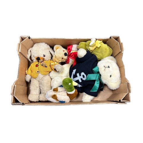 250 - Merrythought Teddy Bears, etc., generally excellent,  Merrythought labels to paws or bodies, with Mo... 