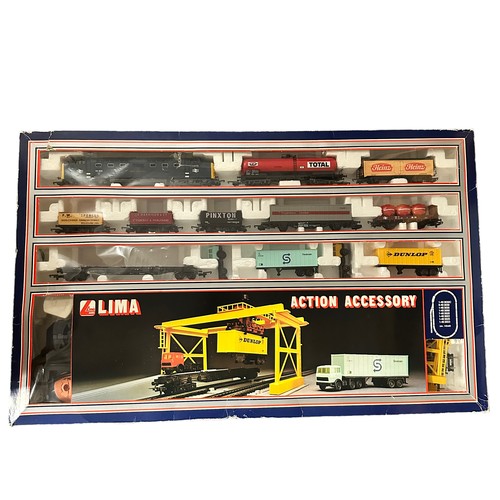 300 - OO gauge collection, generally excellent in excellent to good plus boxes, with Lima Operating Contai... 