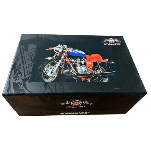 116 - Minichamps 1/12th scale MV Agusta 750 S No. 122 121400  (Classic Bike series No. 19), generally exce... 