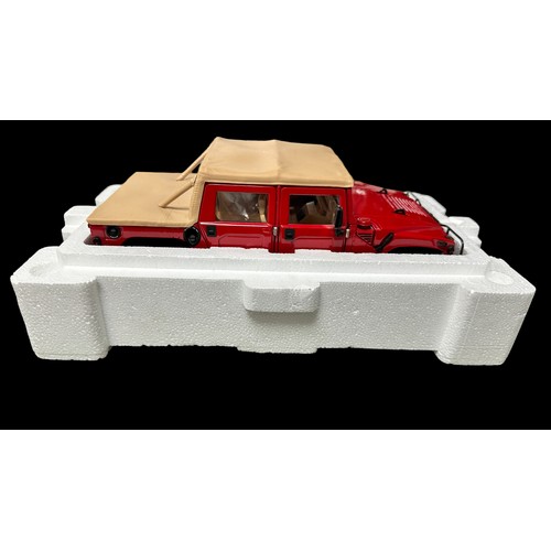 82 - Exoto (Thundertrac)1/18th scale AM General Hummer, civilian red with tan roof, generally excellent i... 