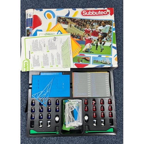 231 - Subbuteo extensive collection, generally excellent to good plus in good plus to good boxes, with 28 ... 