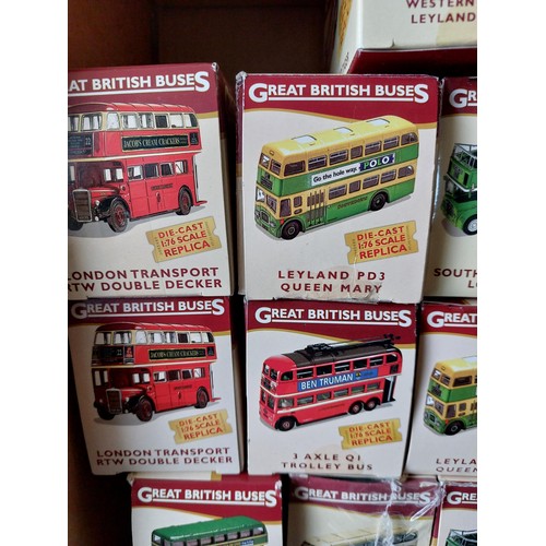 7 - Atlas Editions Great British Buses collection, generally excellent in excellent to good plus boxes (... 