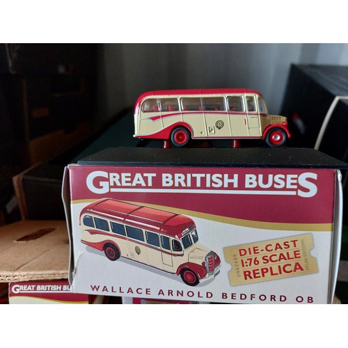 7 - Atlas Editions Great British Buses collection, generally excellent in excellent to good plus boxes (... 