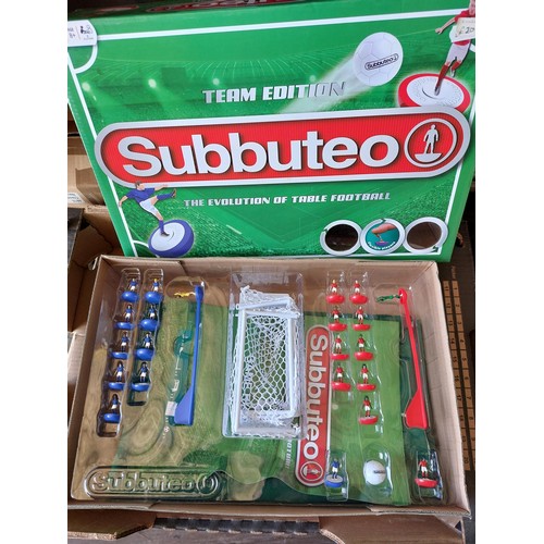 231 - Subbuteo extensive collection, generally excellent to good plus in good plus to good boxes, with 28 ... 