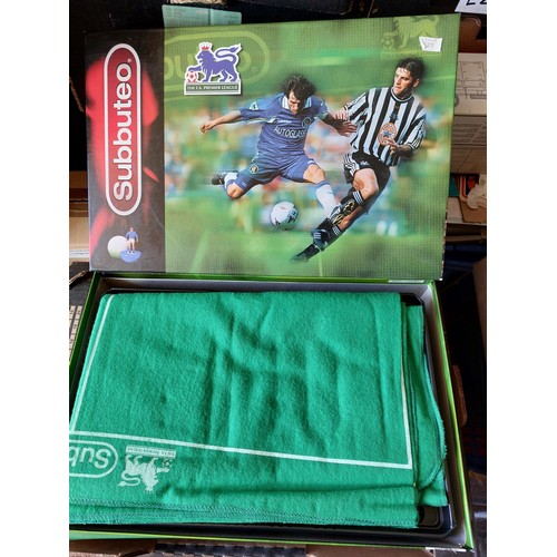 231 - Subbuteo extensive collection, generally excellent to good plus in good plus to good boxes, with 28 ... 