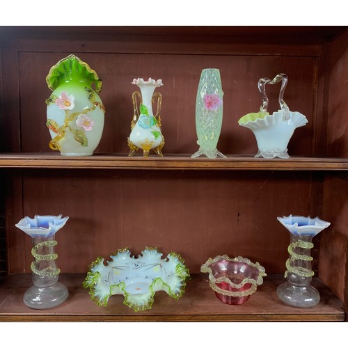 279 - Victorian glassware, various pieces of Victorian glassware, mixed condition to include; Stevens & Wi... 