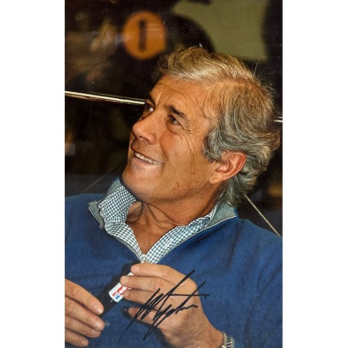 442 - Framed signed Giacomo Agostini picture. Agostini won 15x World Championships in Grand Prix Motorcycl... 