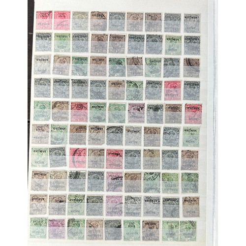 94 - Indian States, collection in well-filled stockbook, including various overprint issues U, Service, f... 