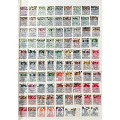 94 - Indian States, collection in well-filled stockbook, including various overprint issues U, Service, f... 