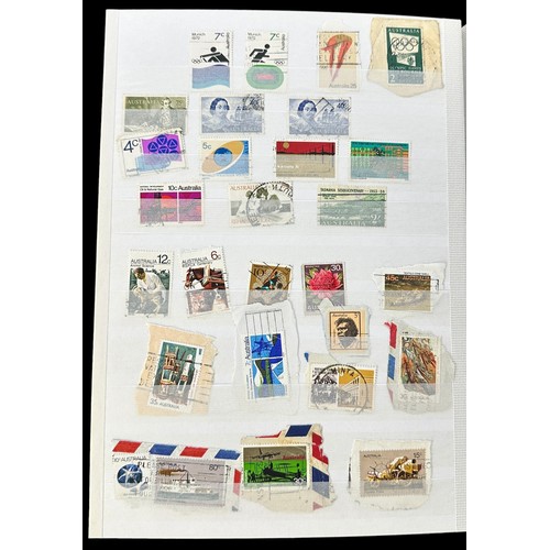 306 - Loose coln of UM commemorative presentation packs from 1970’s-1999 in 2 shoeboxes, also small range ... 