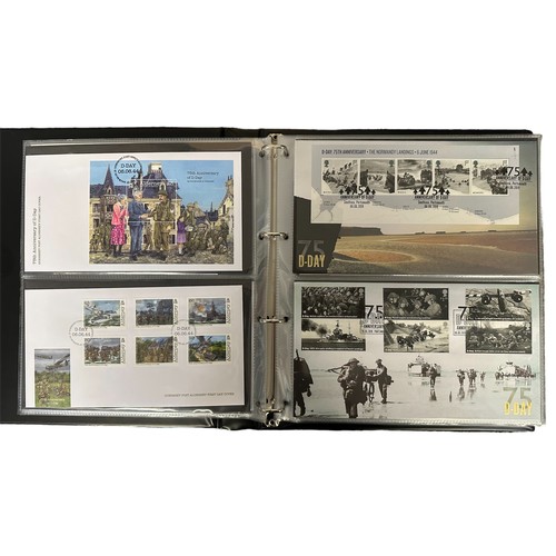 324 - Nearly all 2019 range of illustrated FDC’s in binder with sets, single stamp special events with GB ... 