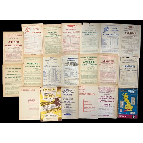 451 - British Railways Handbills (14), Excursions notices (5) and holiday guide 1950.