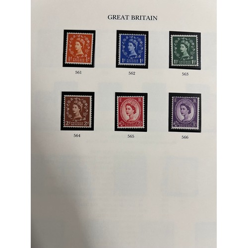 292 - Stamps - Great Britain UM collection in blue SG Kensington album with slipcase, 22 ring 'Windsor' vo... 