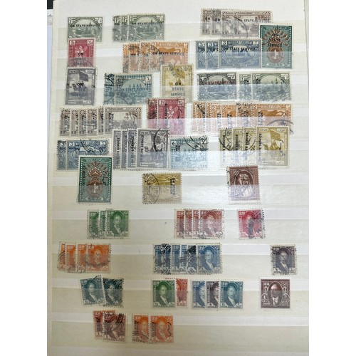 102 - Iraq, early to modern used collection in Lighthouse stockbook, including; 1918-21 vals to 10r on 100... 