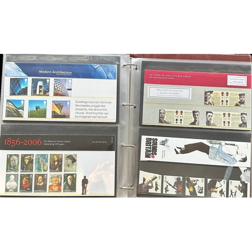 313 - UM collection of sleeveless commemorative presentation packs in 2 binders and loose from 1997-2007. ... 