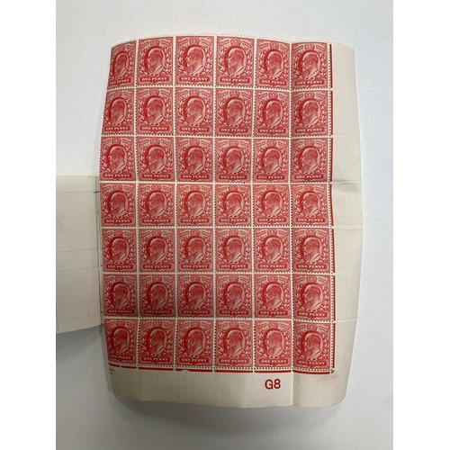 280A - Great Britain, 1902-10 collection of low vals ½d & 1d in blocks M/UM, stored in three small stockboo... 