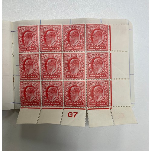 280A - Great Britain, 1902-10 collection of low vals ½d & 1d in blocks M/UM, stored in three small stockboo... 