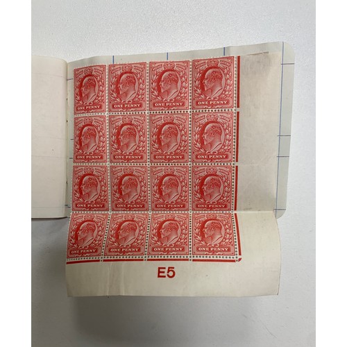 280A - Great Britain, 1902-10 collection of low vals ½d & 1d in blocks M/UM, stored in three small stockboo... 