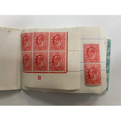 280A - Great Britain, 1902-10 collection of low vals ½d & 1d in blocks M/UM, stored in three small stockboo... 