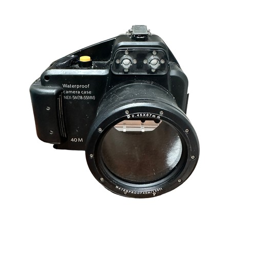 359 - Sony Nex-5N Camera. 16.1 CMOS sensor. 1080p HD video recording in AVCHD format. Includes camera bag,... 